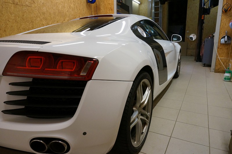 Total Covering Audi R8 - image 7